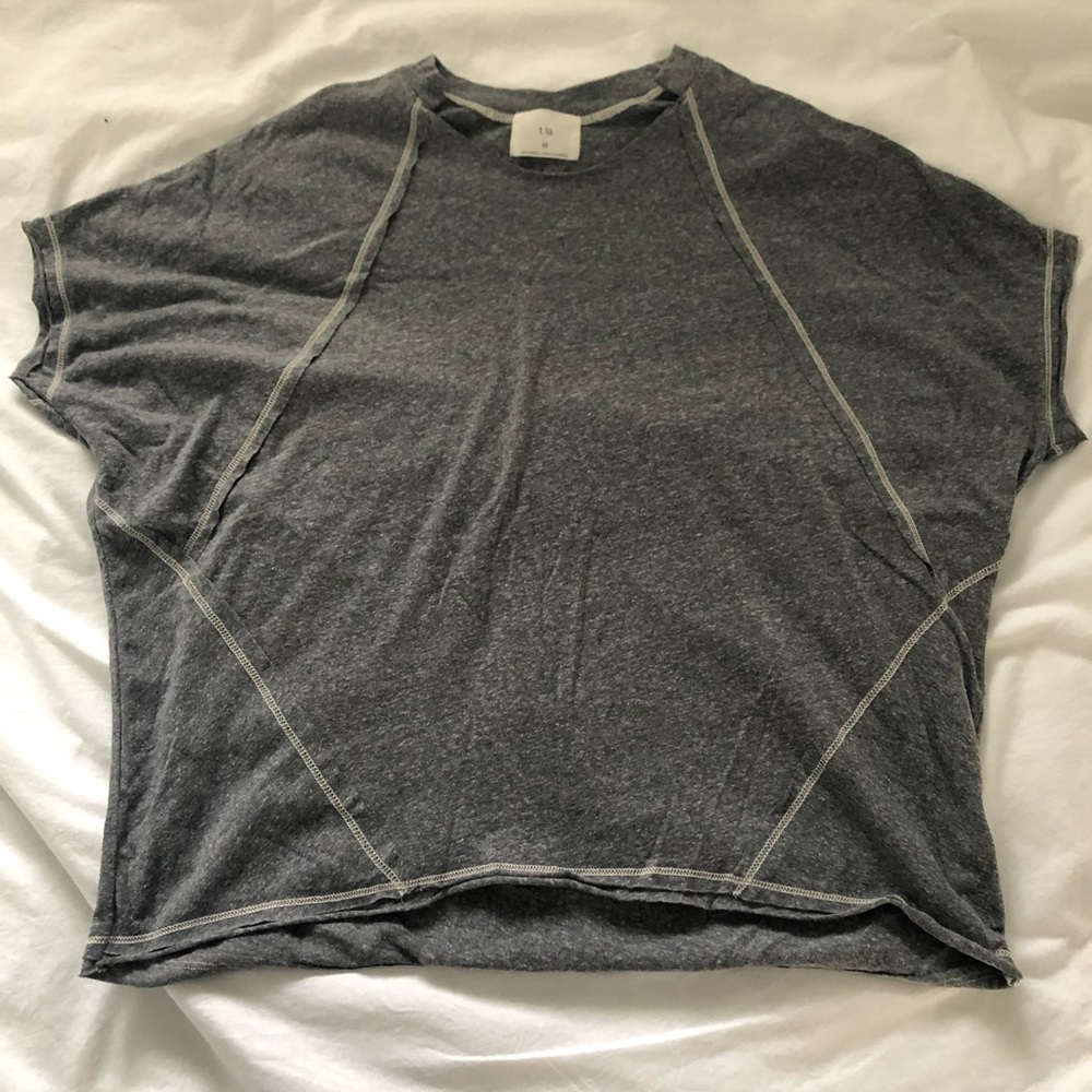 T.la oversized tee